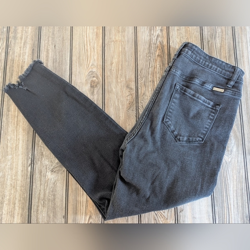 KanCan size 13/30 black jeans button fly